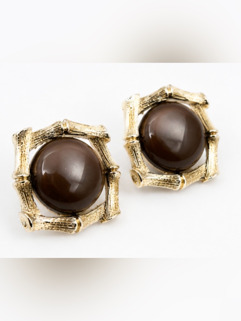 Vintage Signed Lisner Brown Thermoset Bamboo Clip-On Earrings